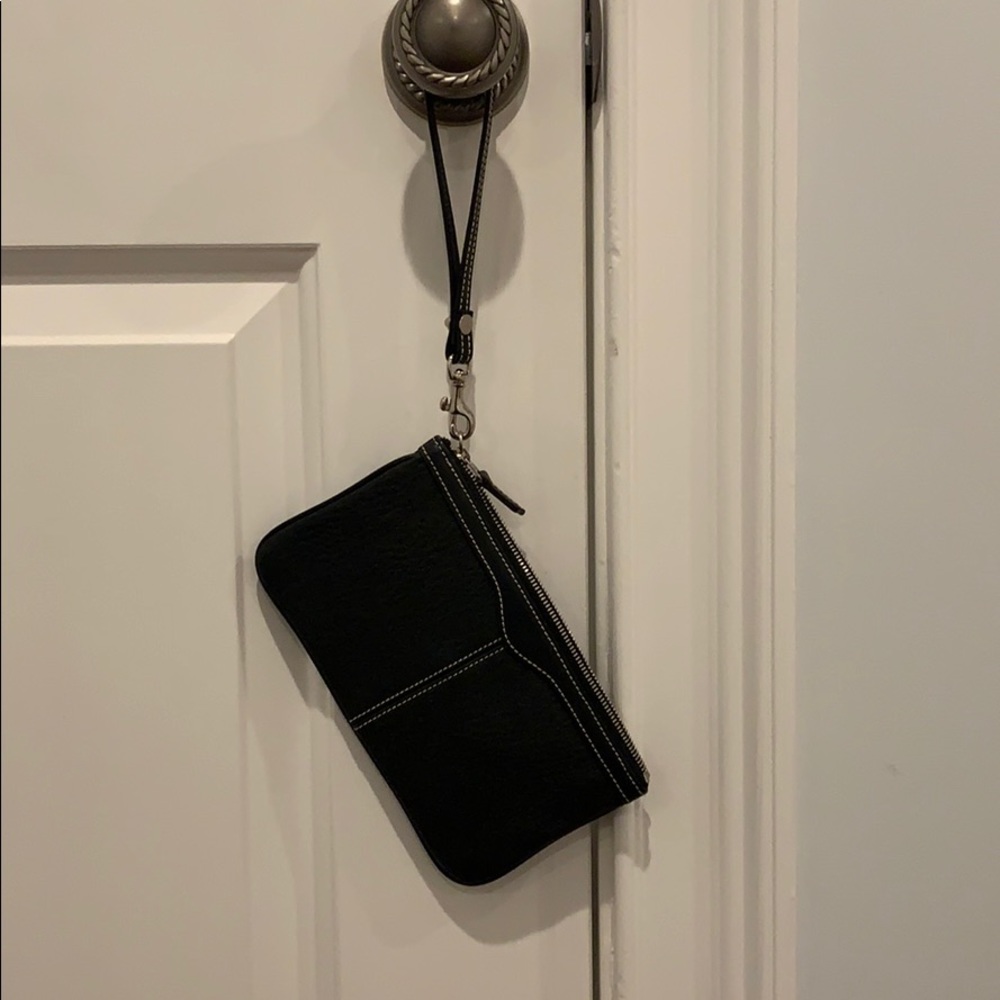 Black hand clutch